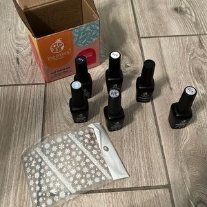 Beetles gel nail polish